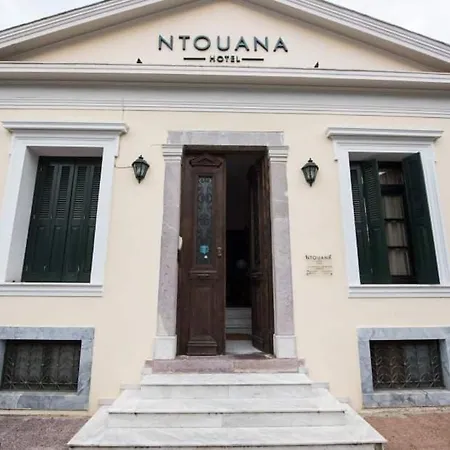 Ntouana Szálloda 4*