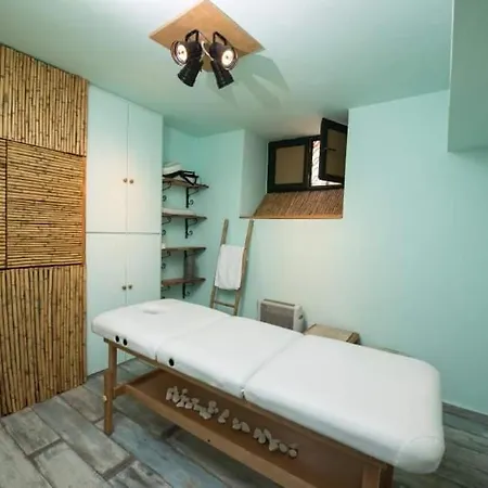 Ntouana 4* Kalamáta