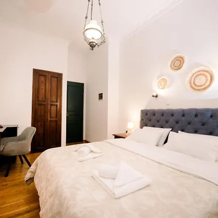 Ntouana Hotel 4*